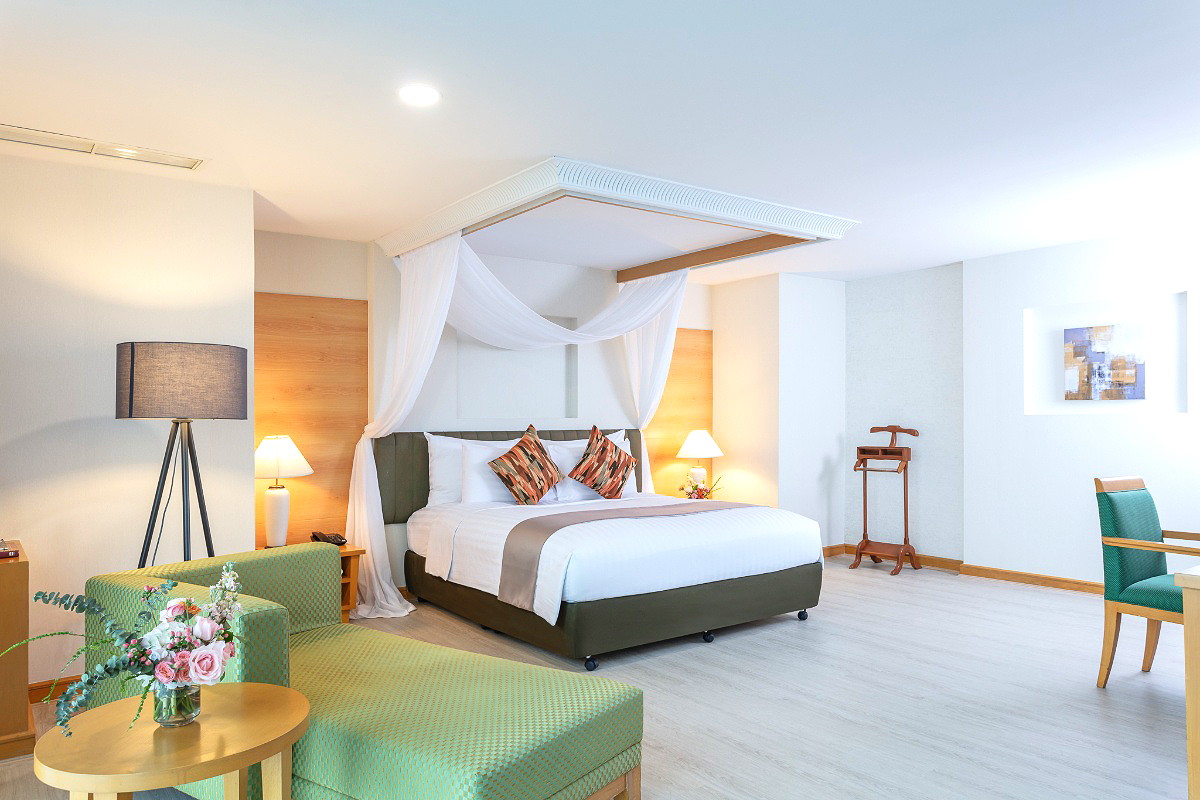 Pictures of Baiyoke Sky Hotel 33/35