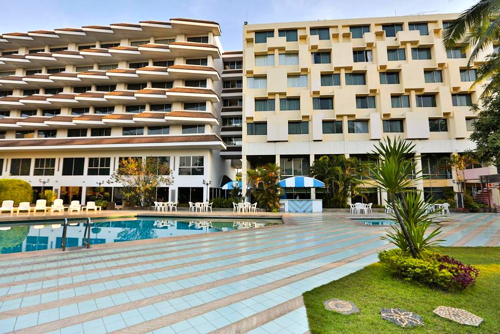 Pictures of Charoen Hotel 12/33