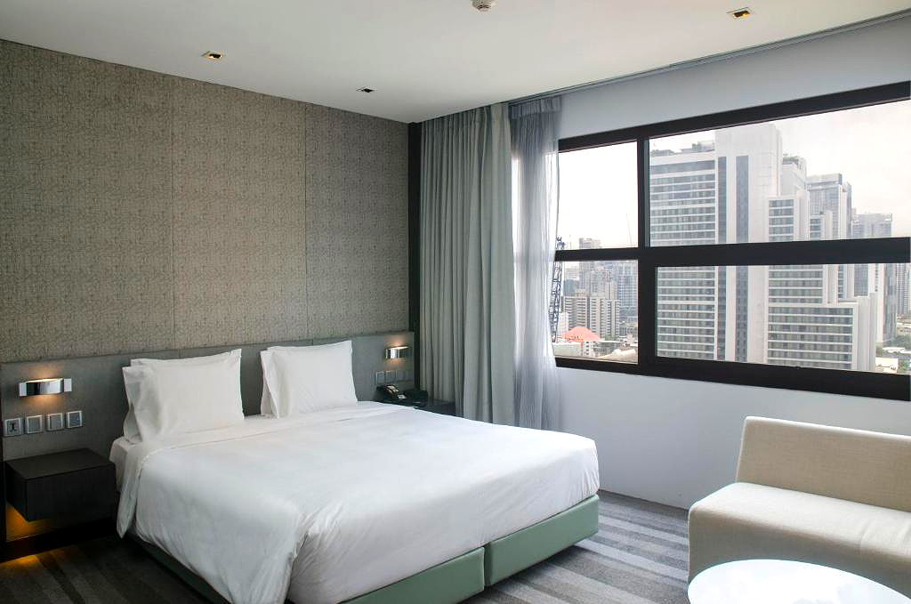 Pictures of Holiday Inn  Sukhumvit 5/23