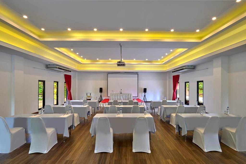 Pictures of Nai Yang Beach Resort & Spa 16/28