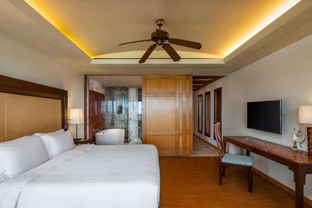 Condo · Mueang Phuket, phuket — photo 2