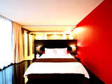 ทีซิกซ์5 โฮเทล  - ห้องรายวัน ทิฟฟานี่โชว์ พัทยา 