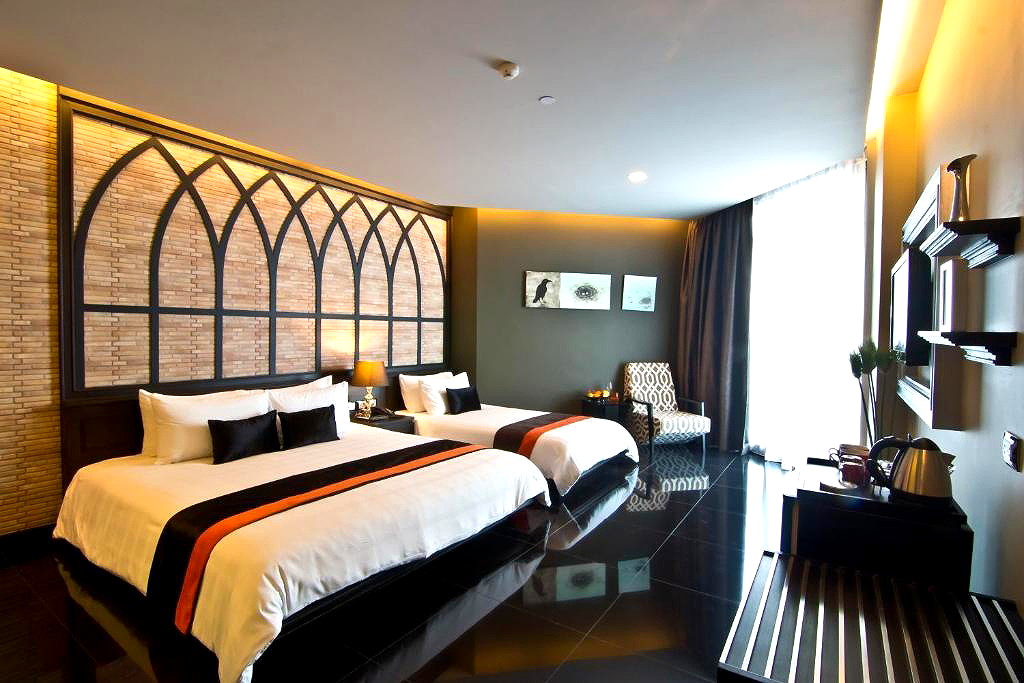 Pictures of Tsix5 Hotel 2/32