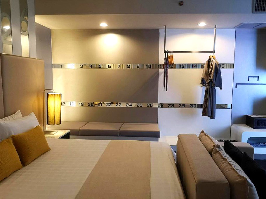 Pictures of Tsix5 Hotel 23/32