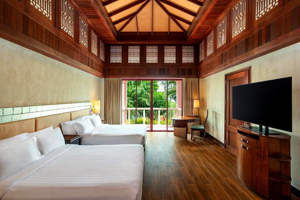 Pictures of Centara Grand Beach Resort Phuket 26/37
