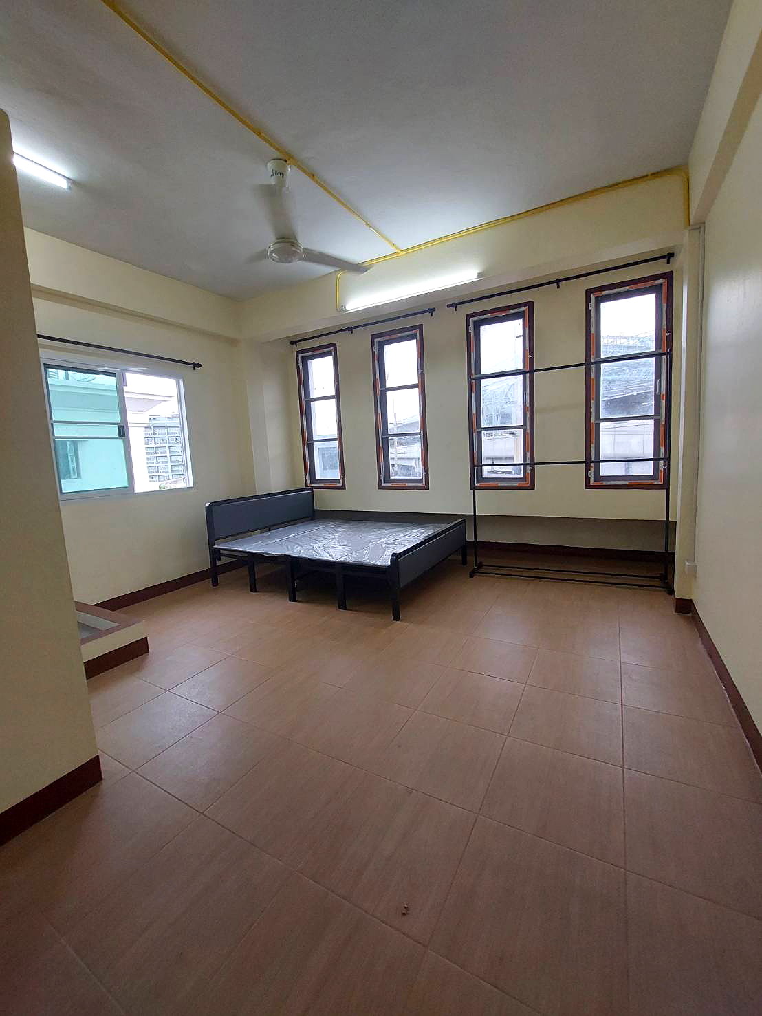 Pictures of Monthly Room for Rent  Rama 2 Road (Main Road Location) 4/7