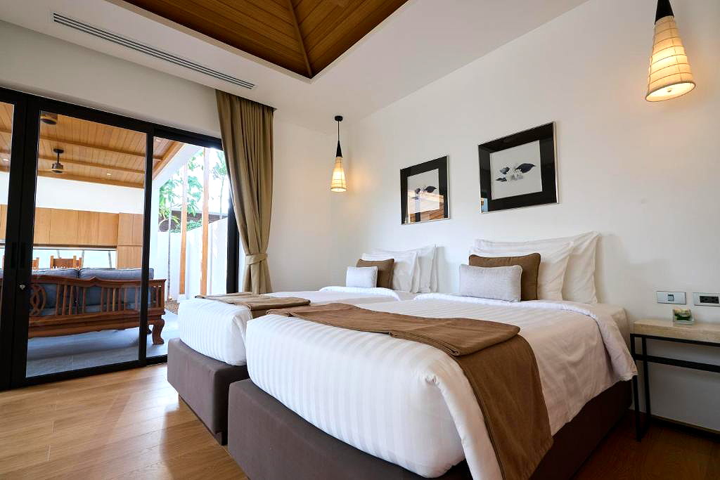 Pictures of Malisa Villa Suites 1/51