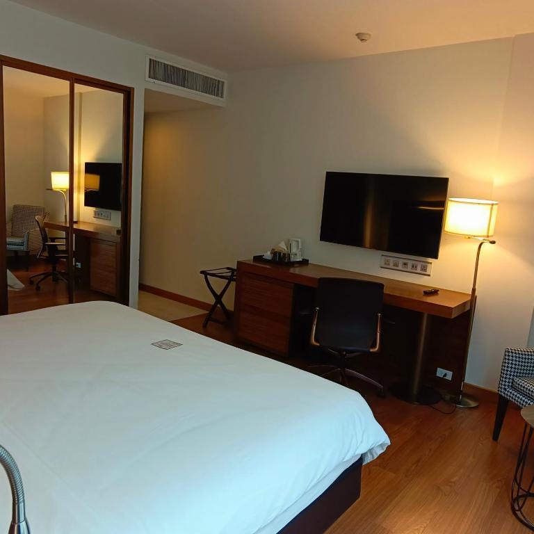 Condo · Watthana, bangkok — photo 4