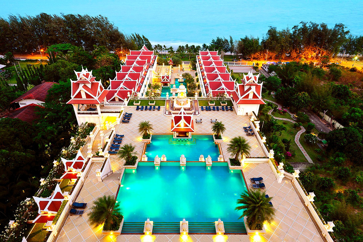 Pictures of Grand Pacific Sovereign Resort & Spa 27/30