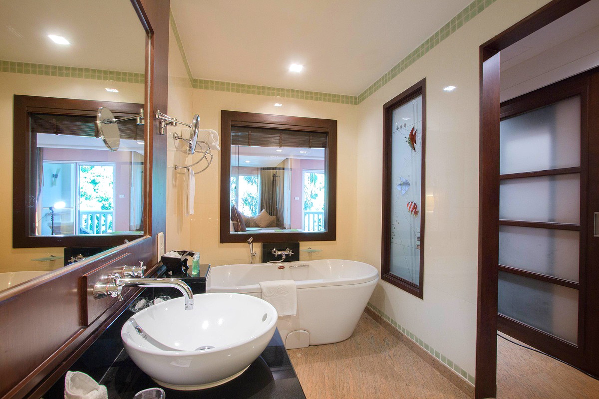 Pictures of Grand Pacific Sovereign Resort & Spa 19/30