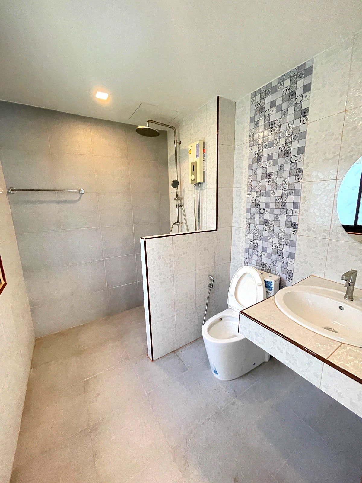 รูปภาพ Eight Residence  | อพาร์ทเม้นท์ หอพัก ที่พัก ห้องพัก - รูปที่ 12/12