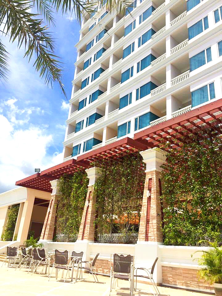 Pictures of Grand Pacific Sovereign Resort & Spa 28/30