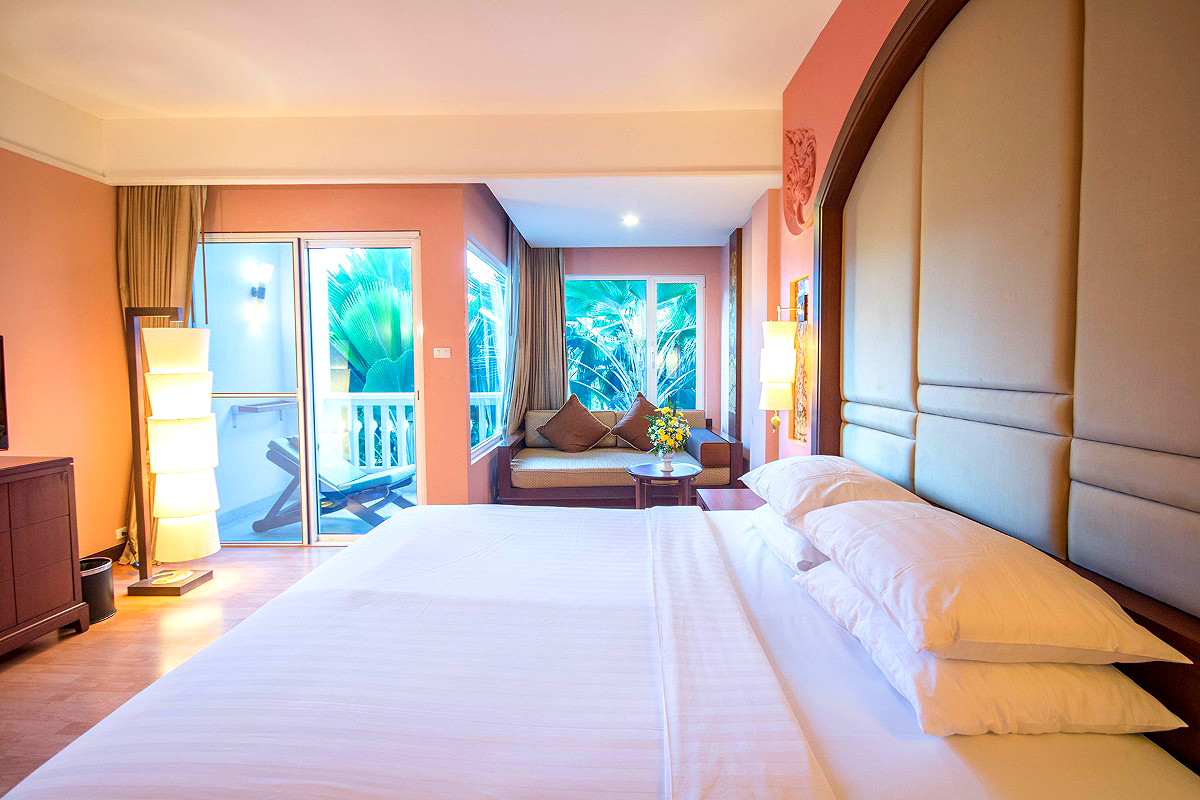 Pictures of Grand Pacific Sovereign Resort & Spa 10/30