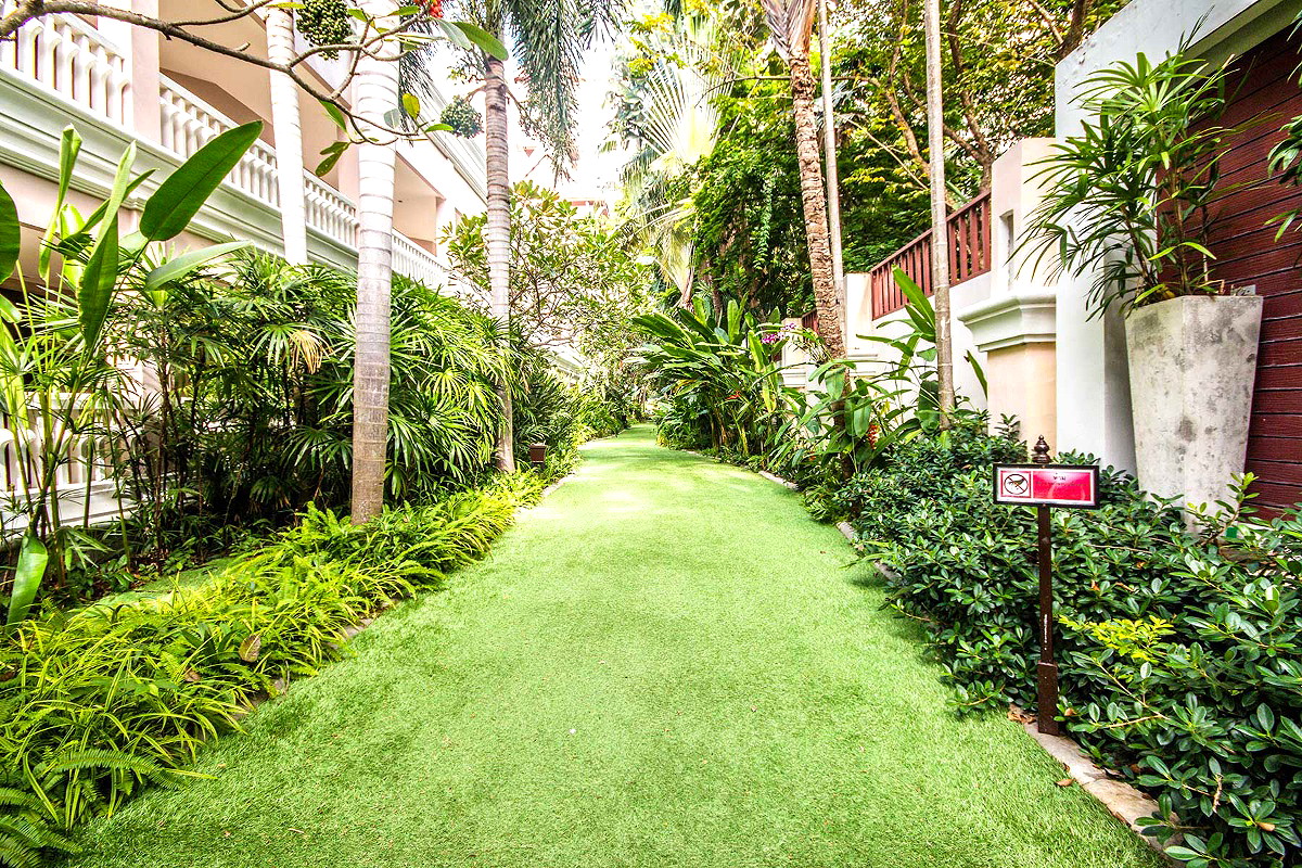 Pictures of Grand Pacific Sovereign Resort & Spa 26/30