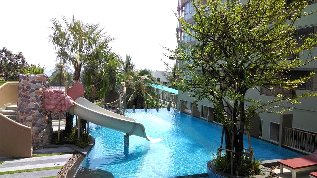Pictures of Long Beach Cha-Am Hotel 19/33