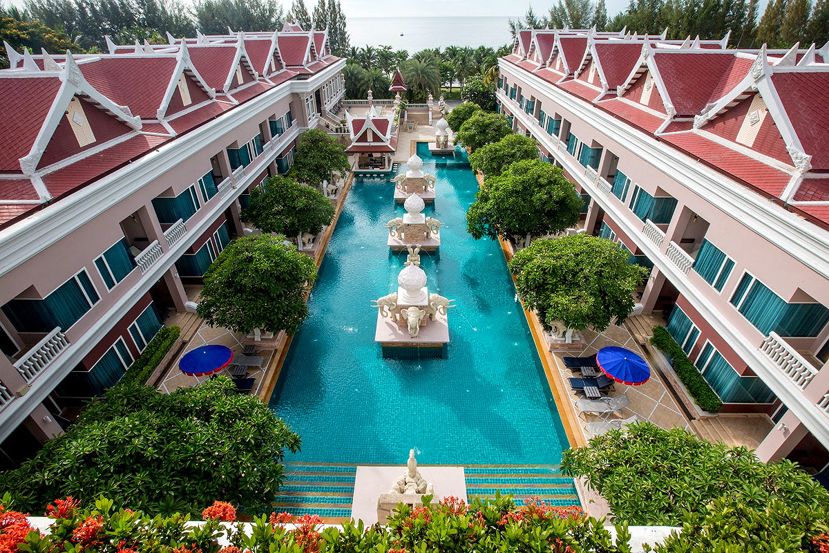Pictures of Grand Pacific Sovereign Resort & Spa 21/30