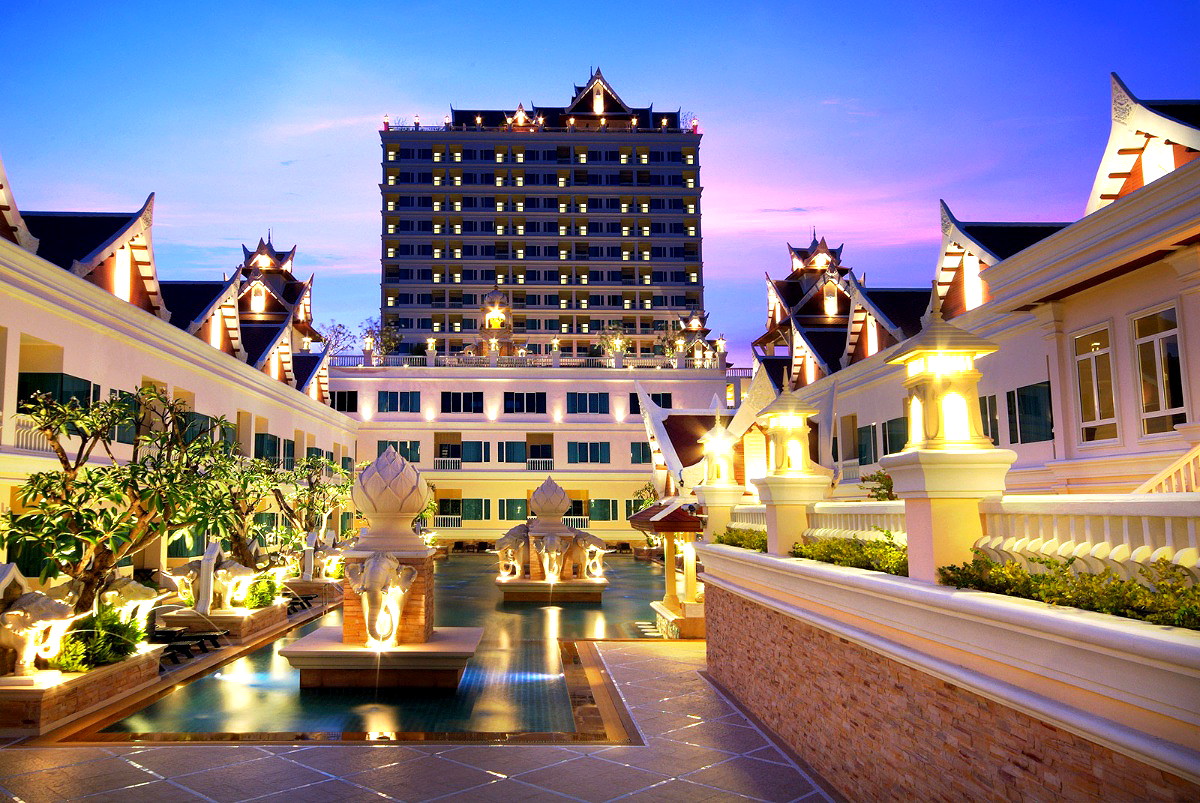 Pictures of Grand Pacific Sovereign Resort & Spa 22/30
