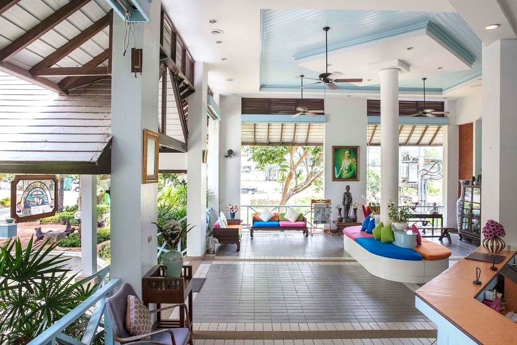 Pictures of Chom View Hotel 10/14