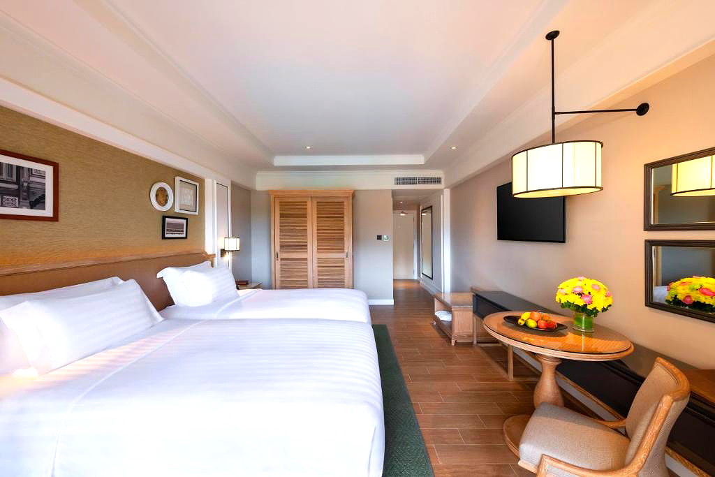 Pictures of Dusit Thani Huahin 1/46