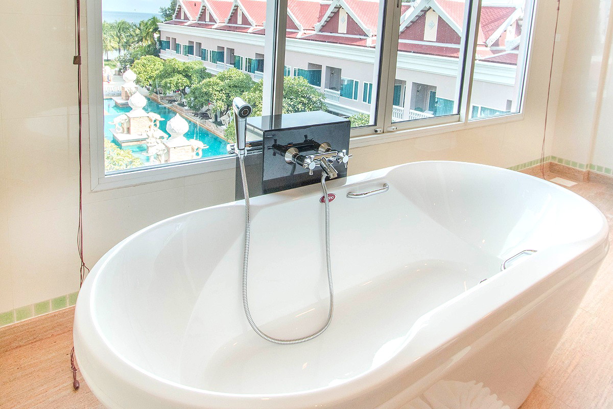 Pictures of Grand Pacific Sovereign Resort & Spa 16/30