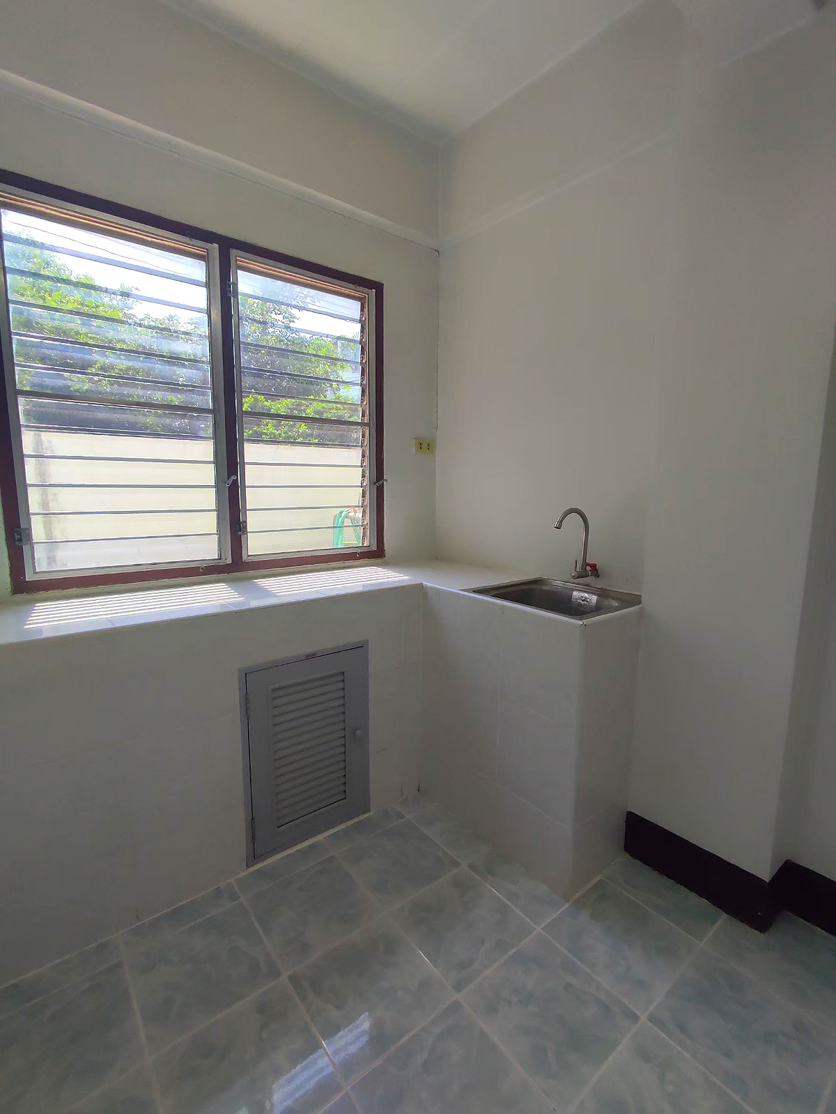 Pictures of Petch-Charoen Apartment 8/24