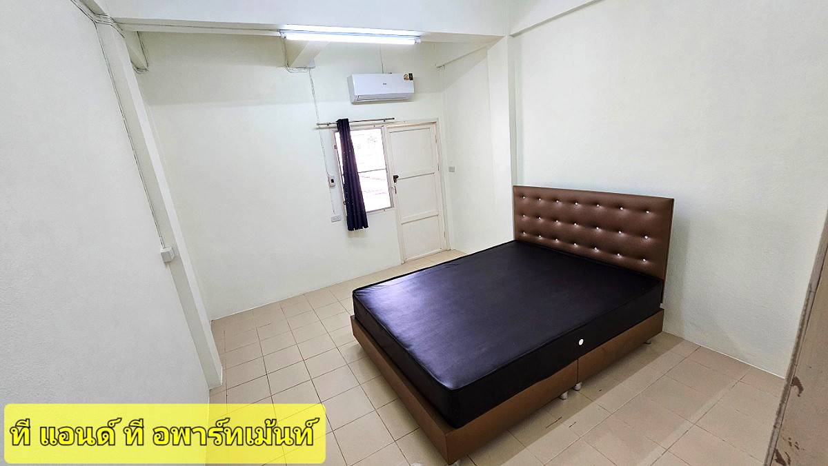 รูปภาพ อพาร์ทเม้นท์ย่าน MRT เตาปูน / ใกล้ห้างโลตัสประชาชื่น : ที แอนด์ ที อพาร์ทเม้นท์  | อพาร์ทเม้นท์ หอพัก ที่พัก ห้องพัก - รูปที่ 2/4