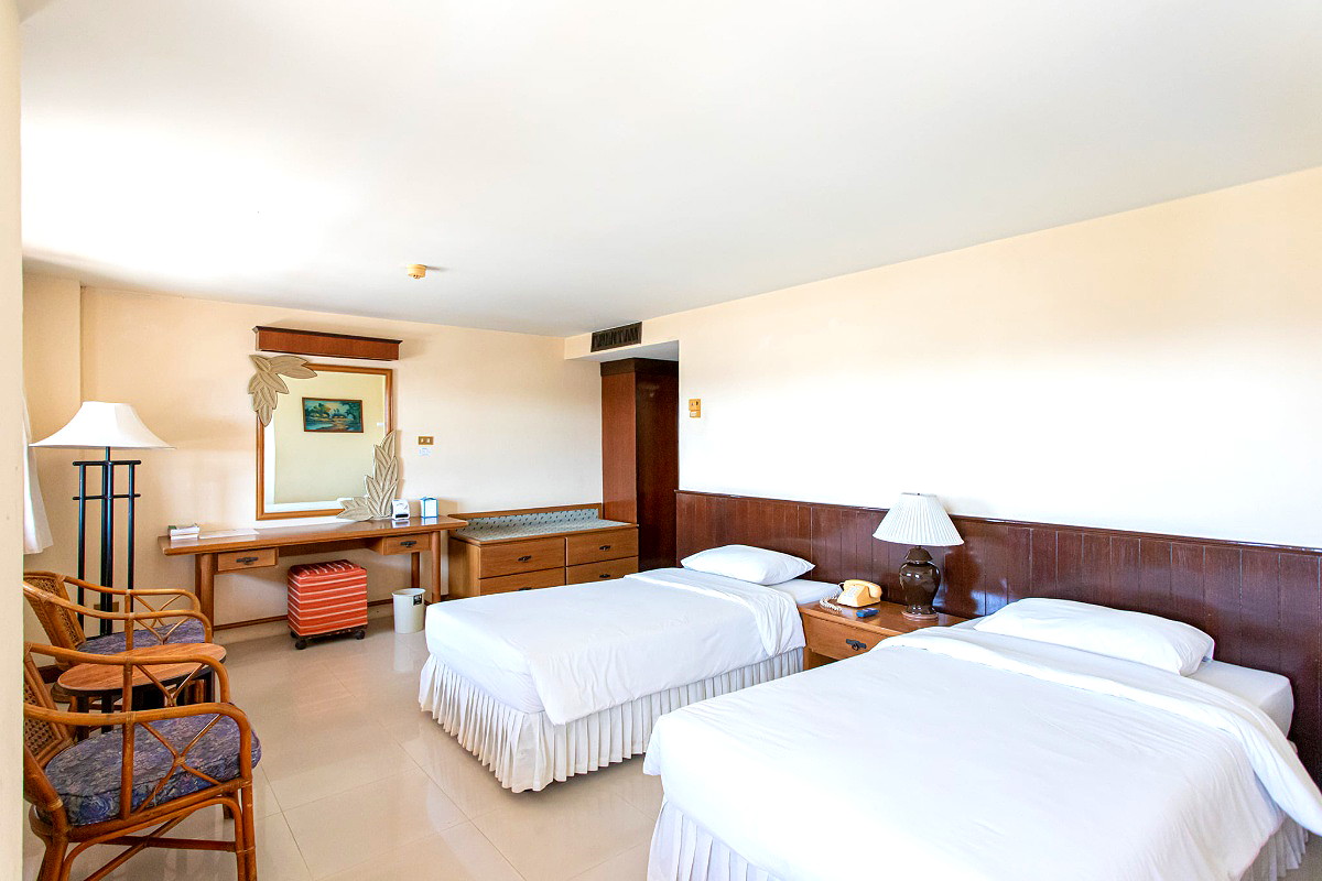 Pictures of HADTHONG HOTEL 2/12