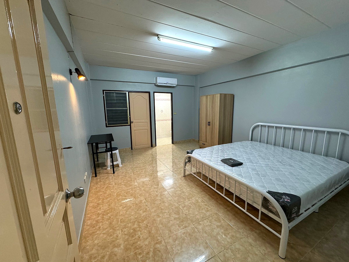 Pictures of J&J Mansion 6/25