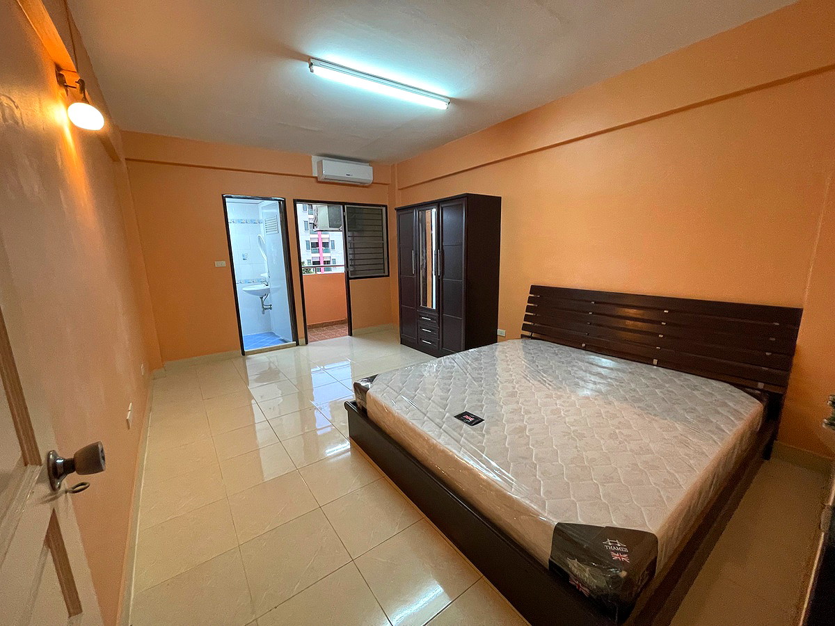 Pictures of J&J Mansion 12/25