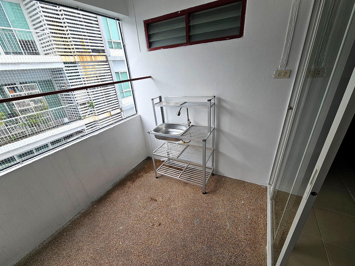 Pictures of Private Apartment (Ramkhamhaeng 40) 21/40