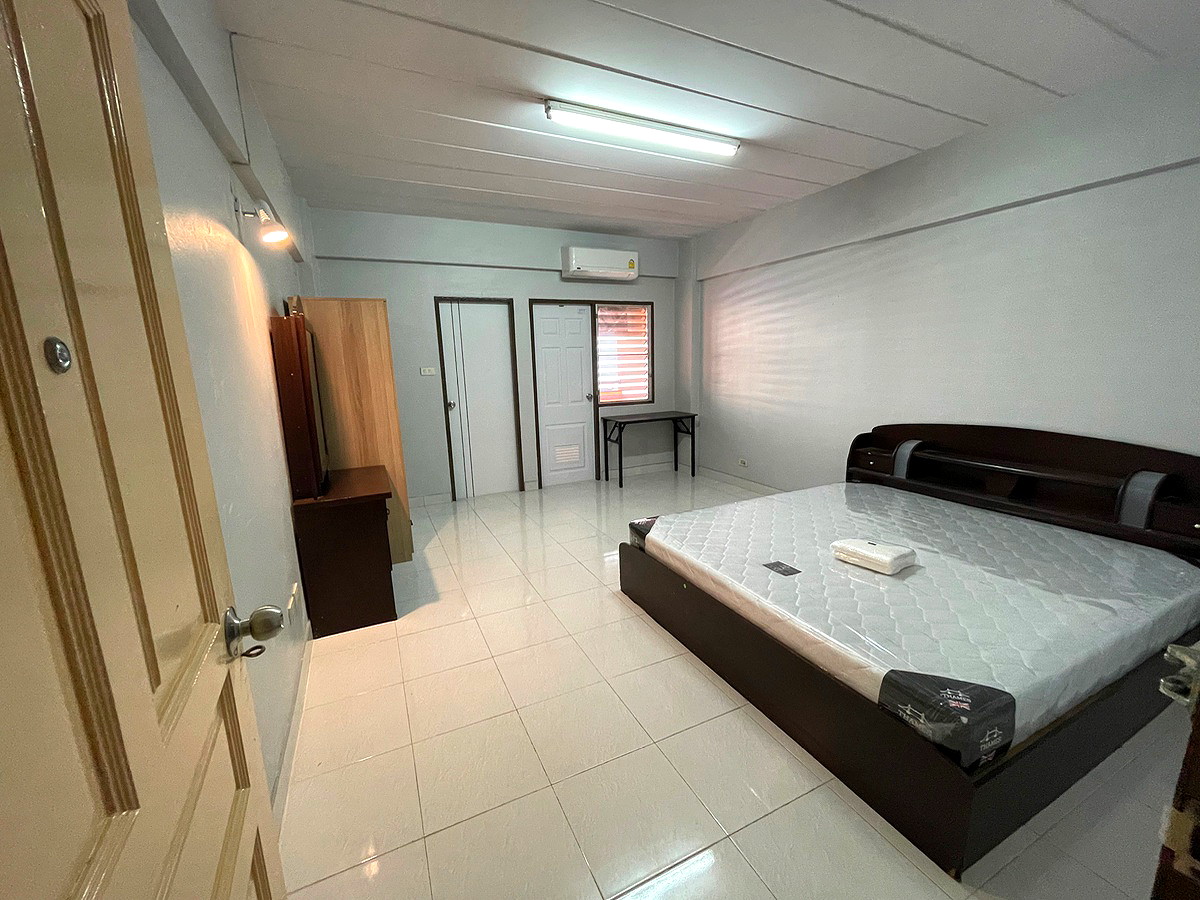 Pictures of J&J Mansion 3/25