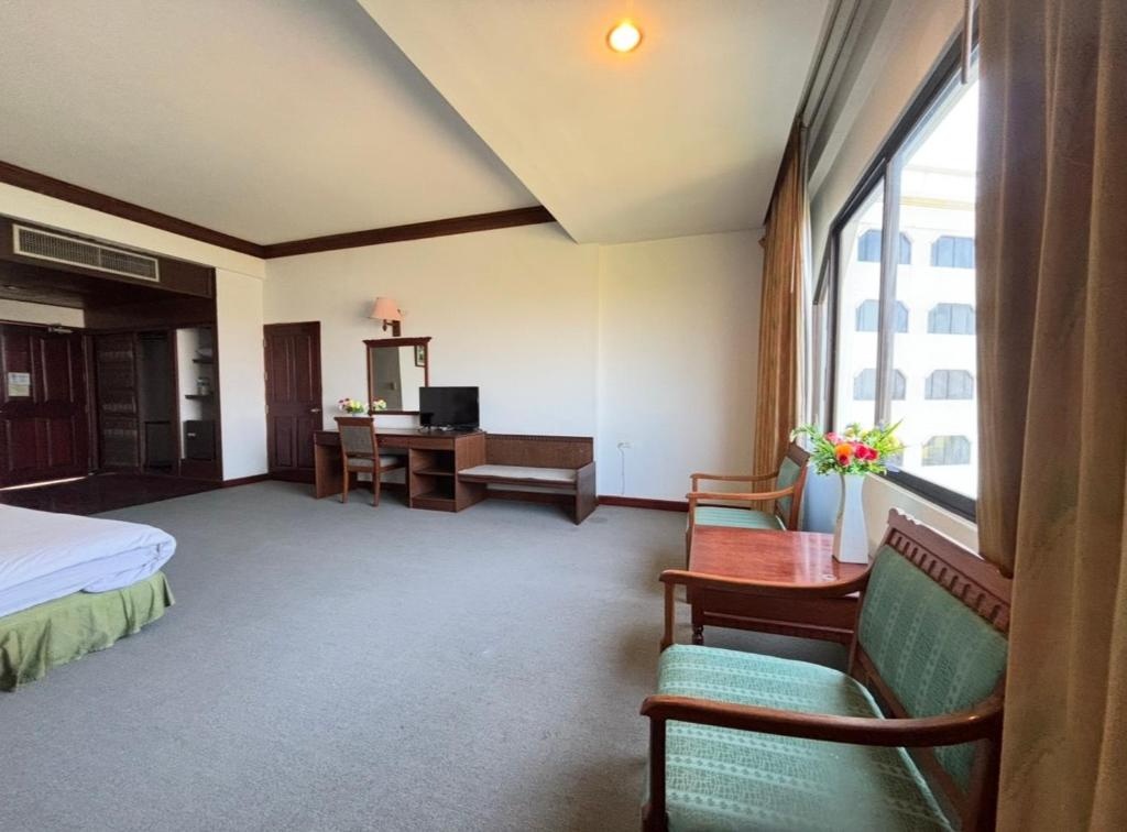 Condo — photo 5