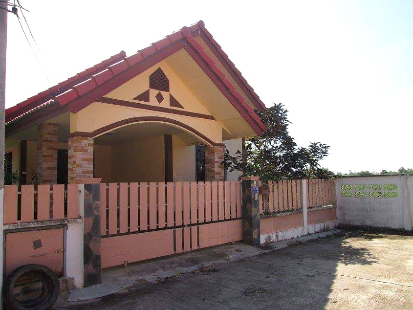 รูปภาพ บ้านเดี่ยวชั้นเดียว 2 ห้องนอน 1 ห้องน้ำ หมู่บ้านธีรยาดอยสะเก็ด | อพาร์ทเม้นท์ หอพัก ที่พัก ห้องพัก - รูปที่ 1/11