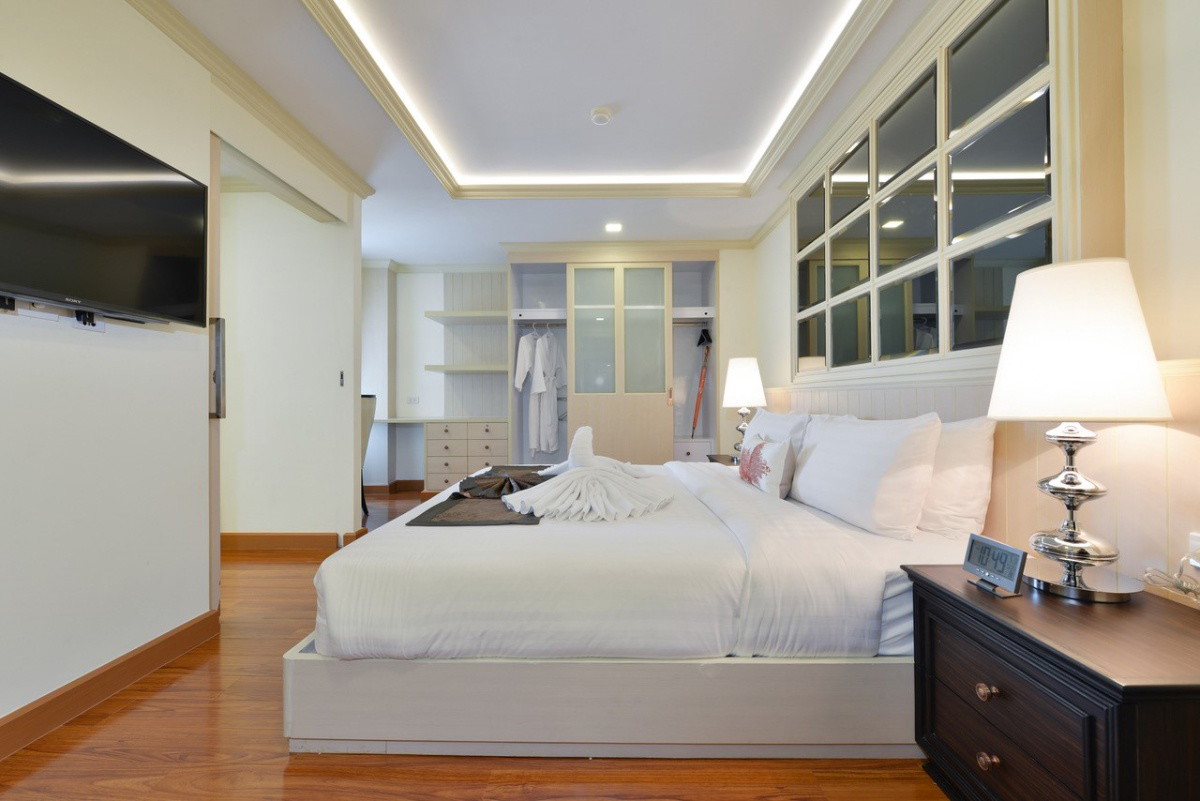 Condo · Watthana, bangkok — photo 2