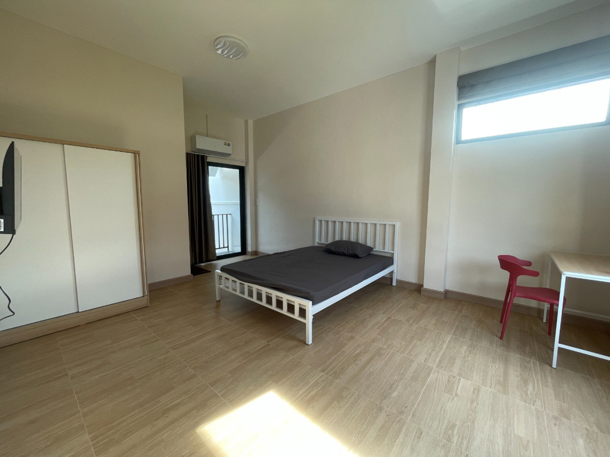 Condo — photo 5