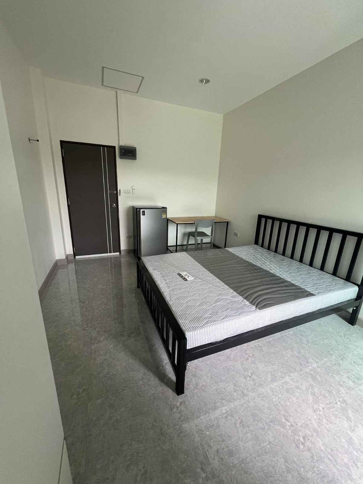 Condo — photo 2