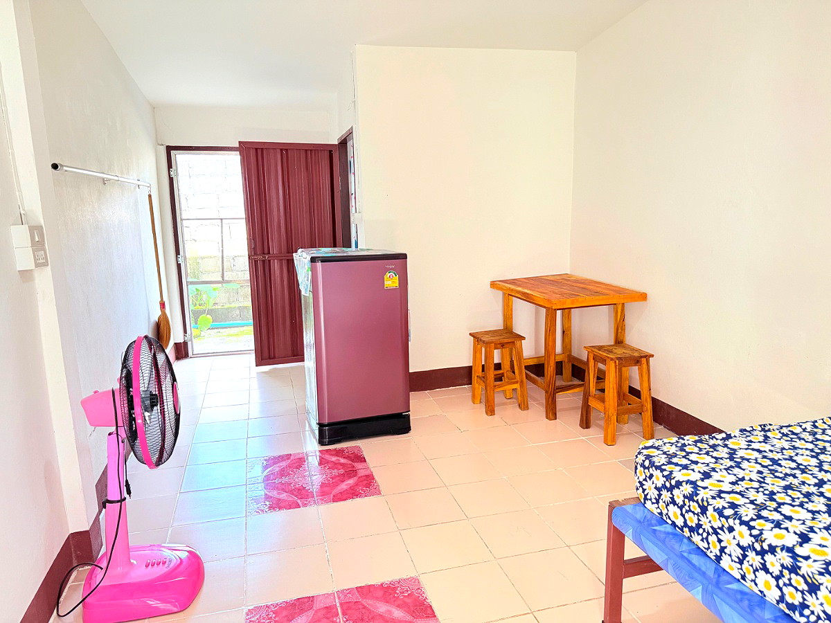 Pictures of The Rental Room 7/7