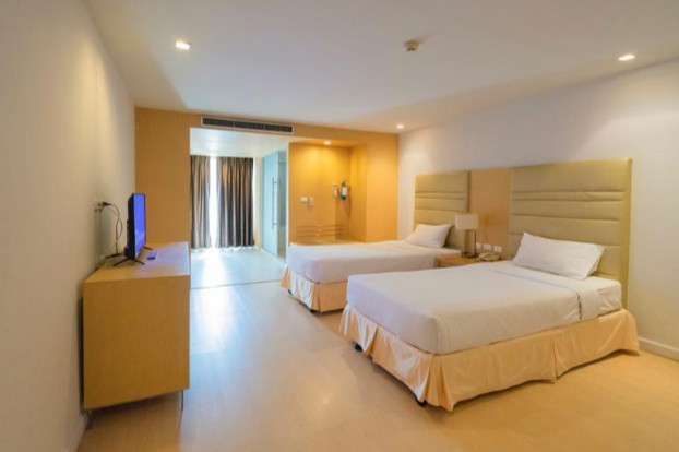 Condo · Sathon, bangkok — photo 2