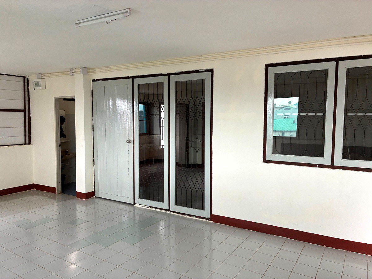 Pictures of Diamond Court 23/24
