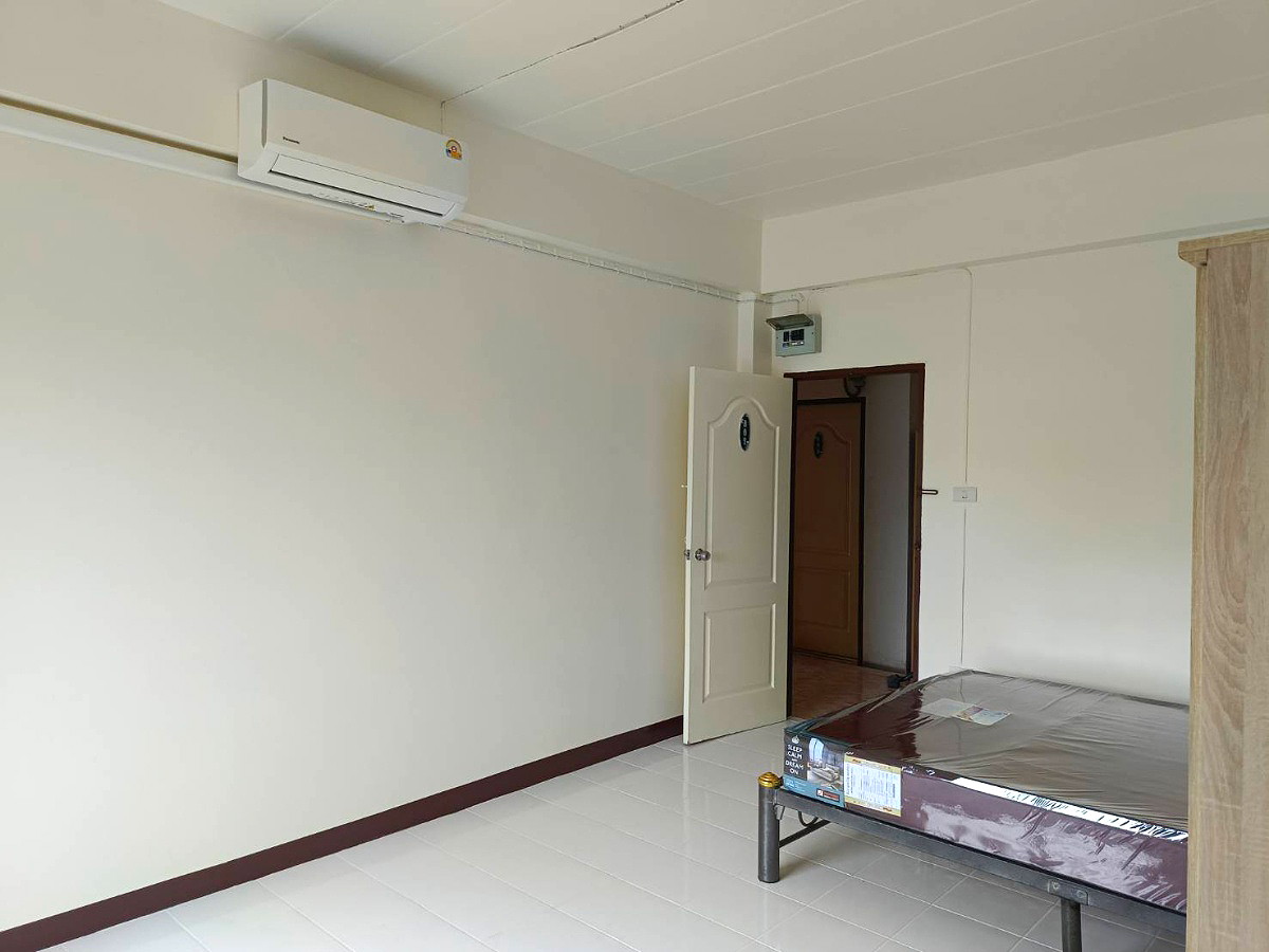 Pictures of V home Apartment  55/66