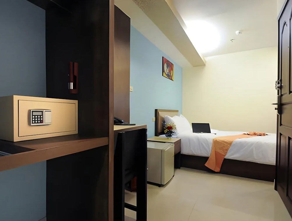 Condo · Khlong Toei, bangkok — photo 2