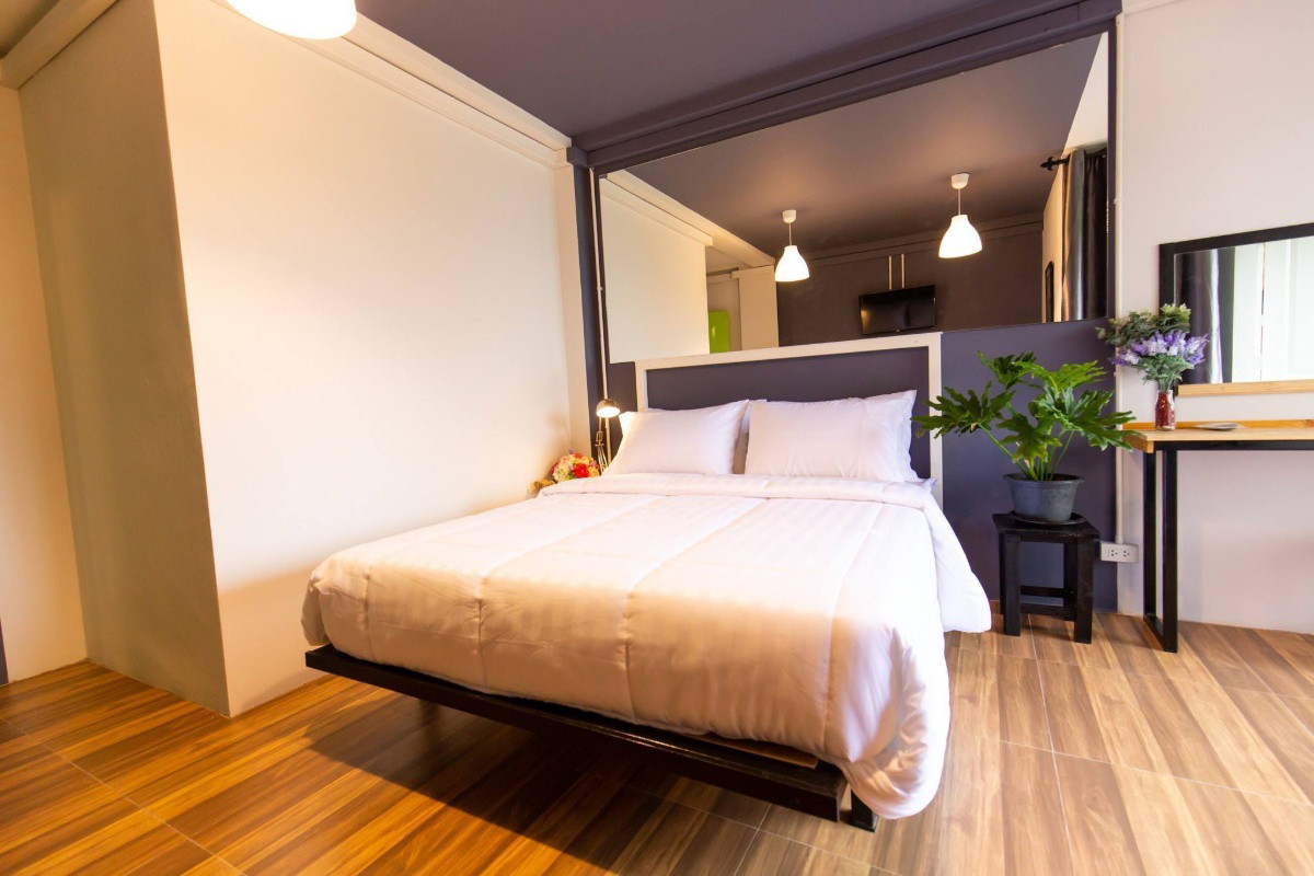 Condo · Huai Khwang, bangkok — photo 4