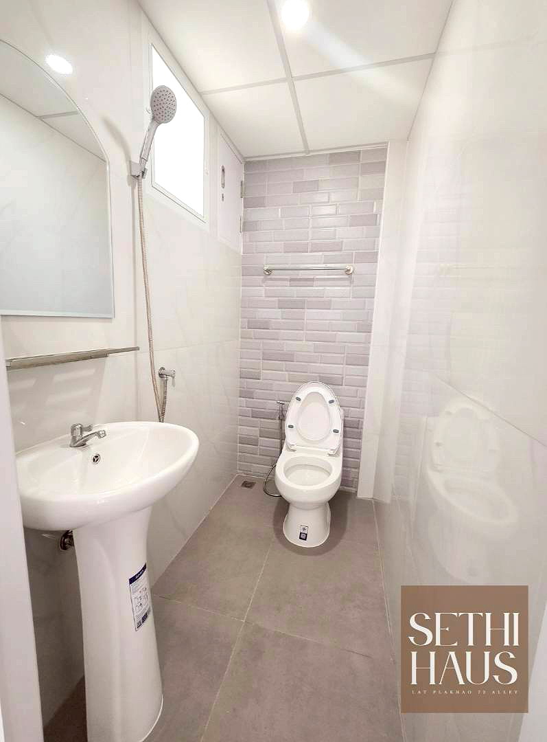 Pictures of SETHI HAUS 20/29