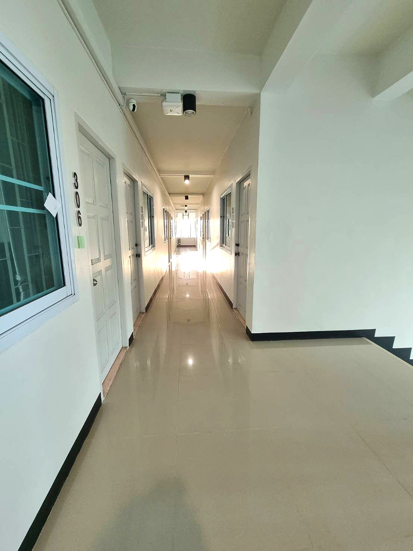 Pictures of Ban Tonkhao Apartment 30/35