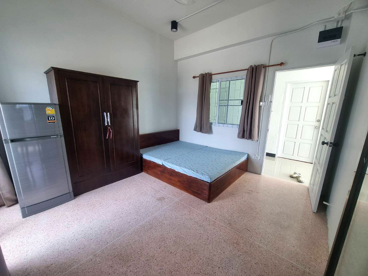 Pictures of Ban Tonkhao Apartment 19/35