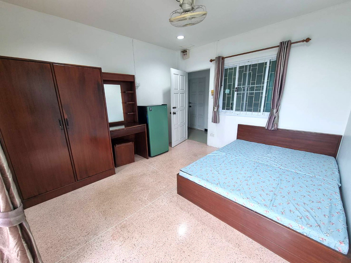 Pictures of Ban Tonkhao Apartment 24/35