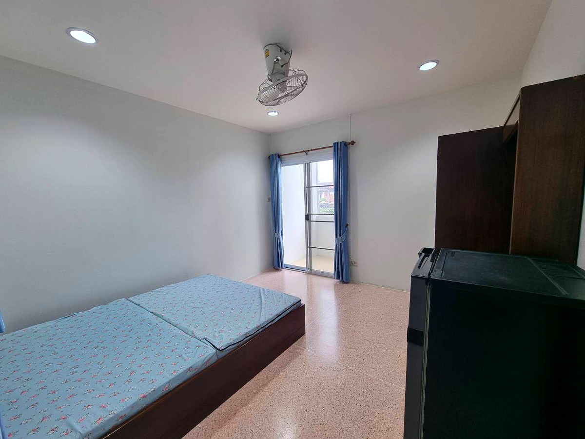 Pictures of Ban Tonkhao Apartment 7/35