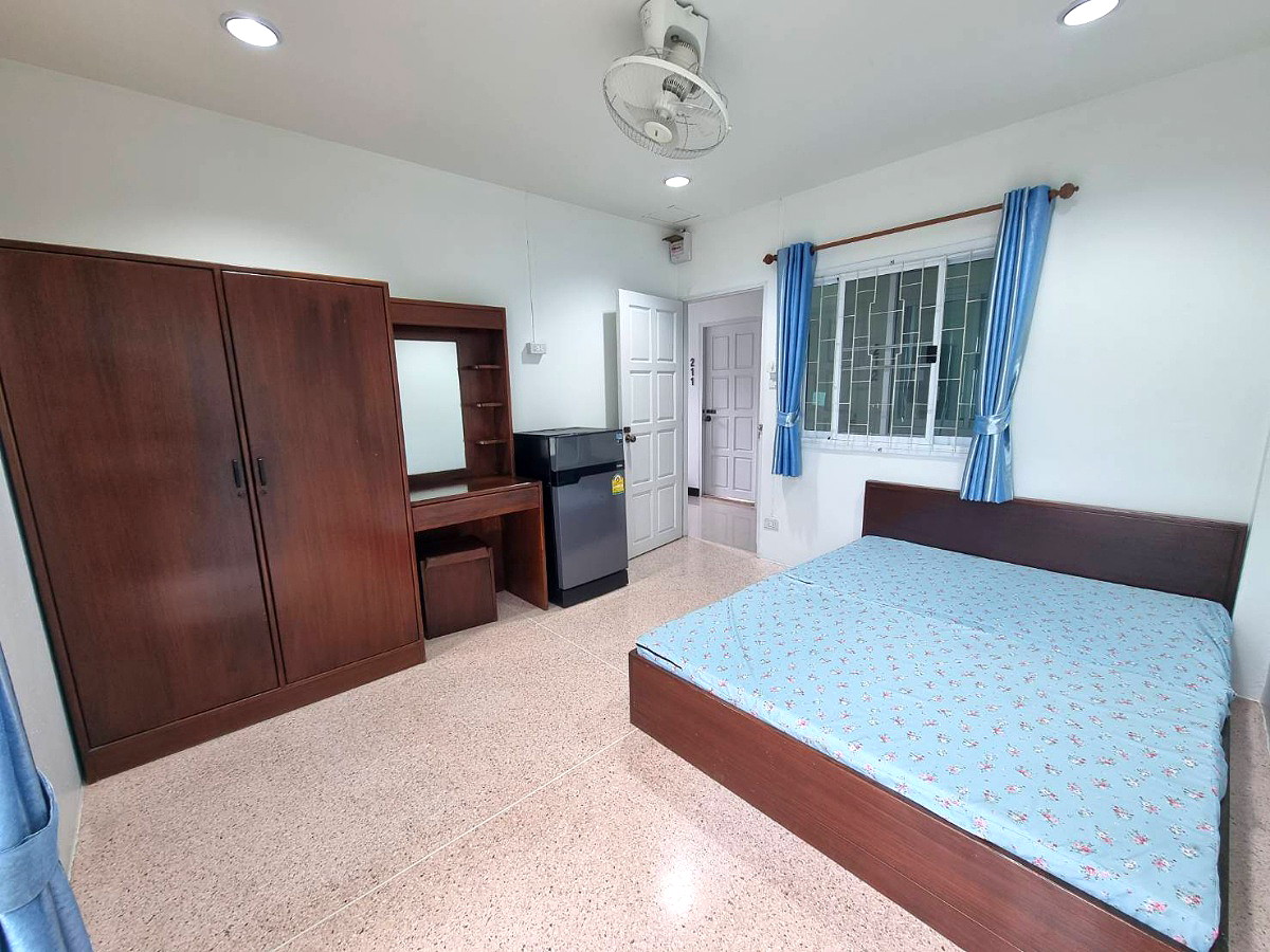 Pictures of Ban Tonkhao Apartment 9/35