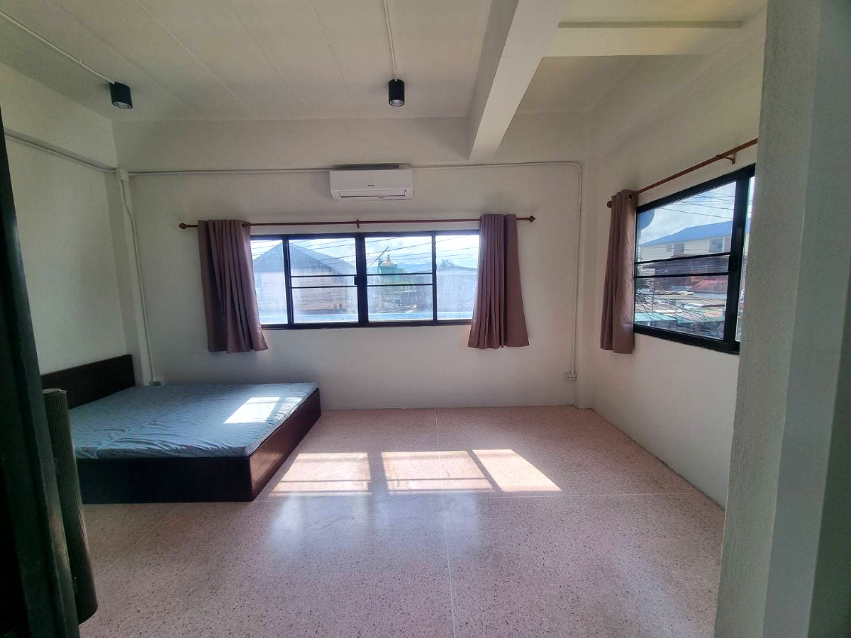Pictures of Ban Tonkhao Apartment 14/35