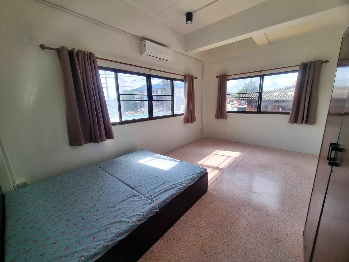 Pictures of Ban Tonkhao Apartment 16/35